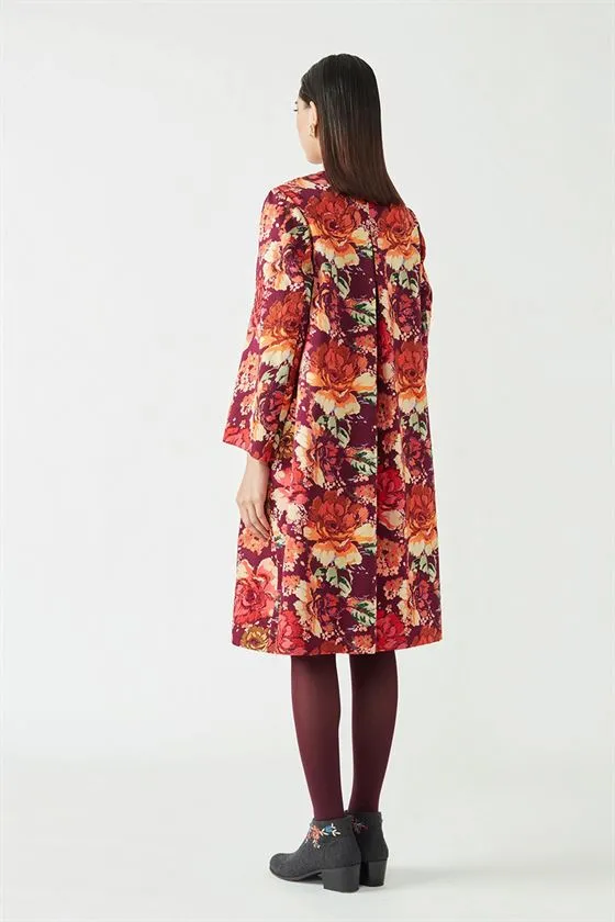 Payal Pratap   -   View with A Room  Maria Embellished Printed Jacket