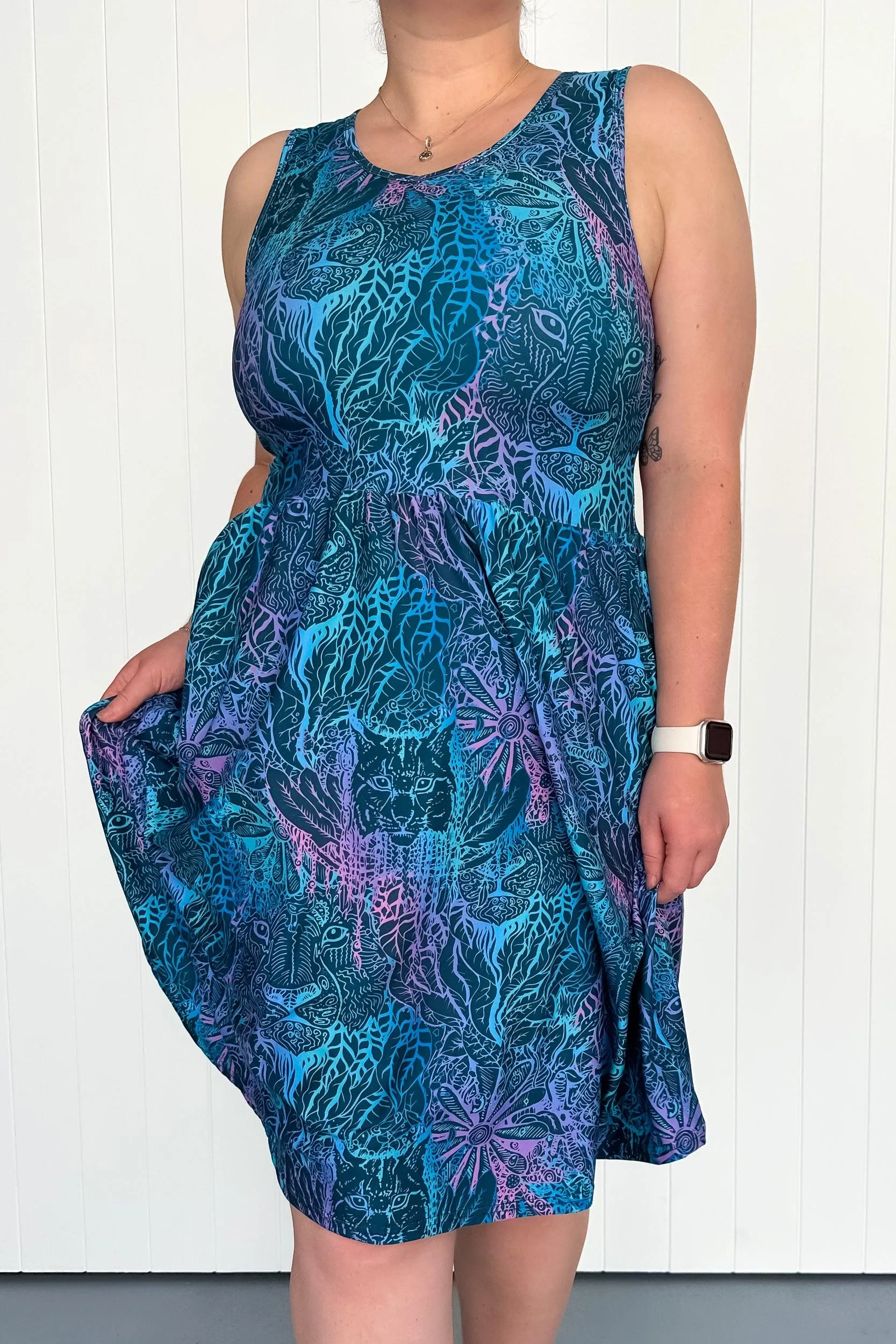 Primal Fantasy - Sleeveless Knee Length Dress - Side Pockets