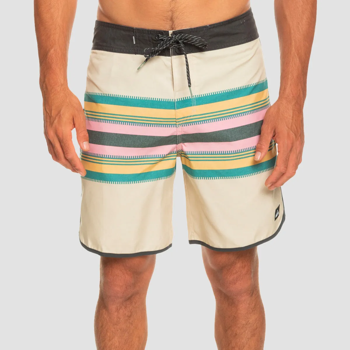 Quiksilver Everyday Scallop 19" Boardshorts Birch