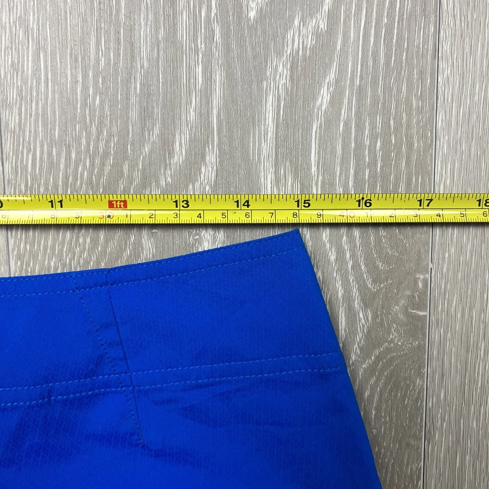 Quiksilver Mens Parramatta Eels Board Shorts Size 30 (New with grubby mark)