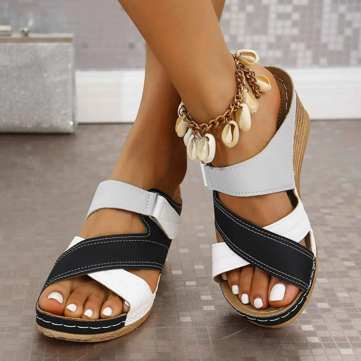 Round Toe Wedge Sandals for Comfort and Style