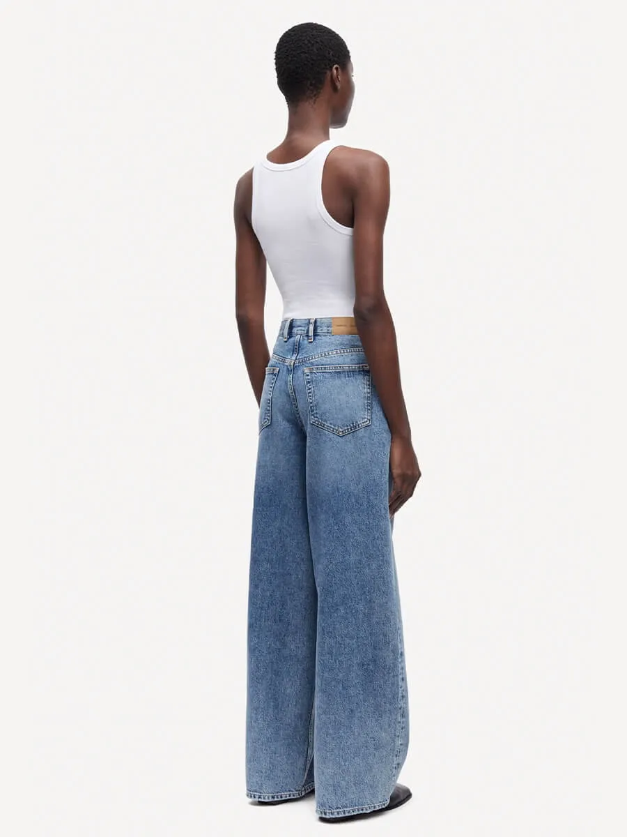 Saharper Jeans