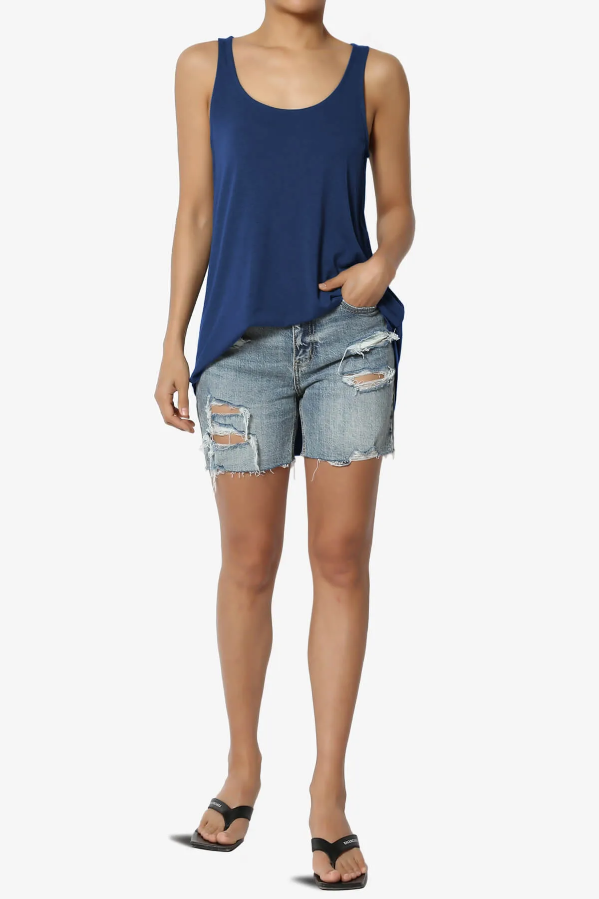 Santo Scoop Neck Loose Fit Tank Top