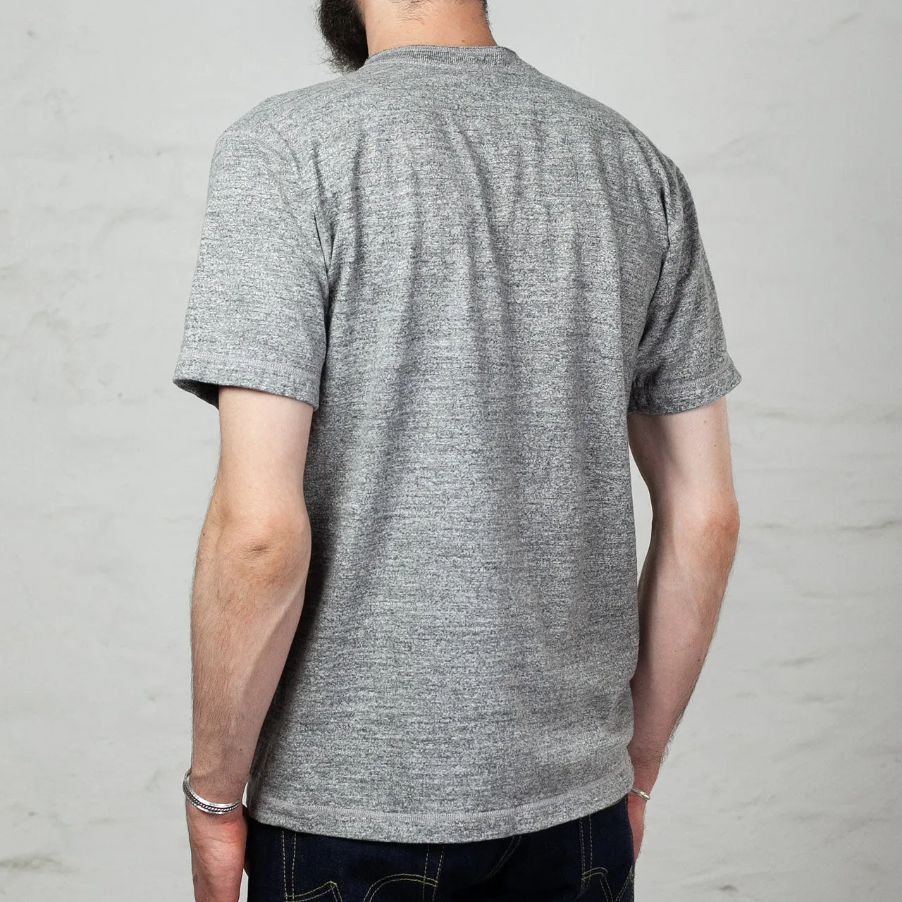 Slub Yarn Henley Neck T-Shirt Graumeliert