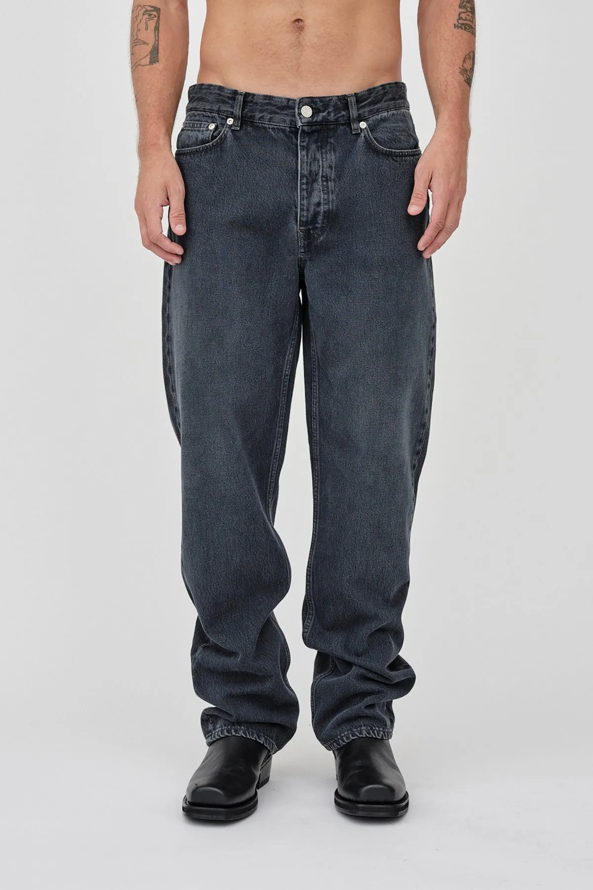 Steve - Overdyed black