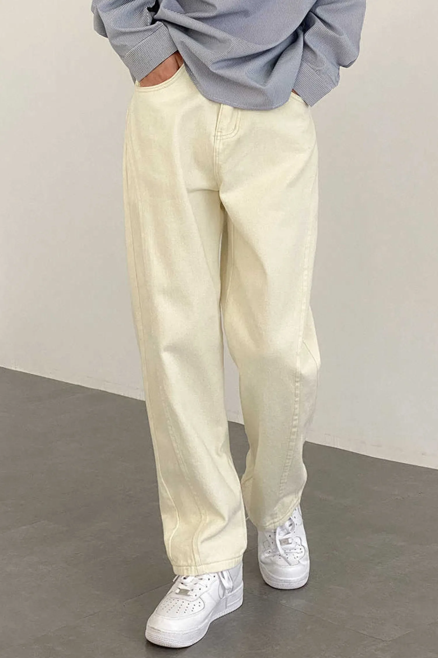Straight loose fit jeans