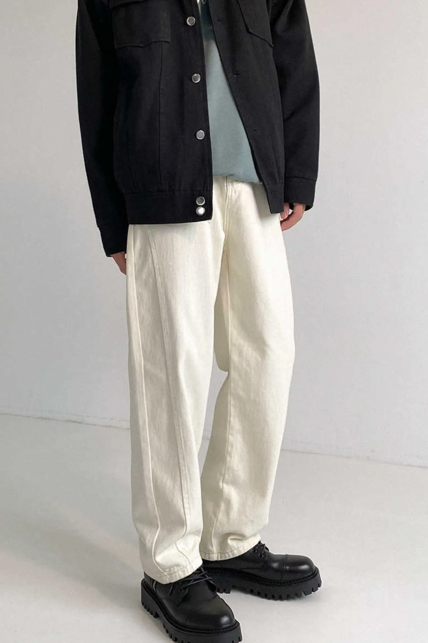 Straight loose fit jeans