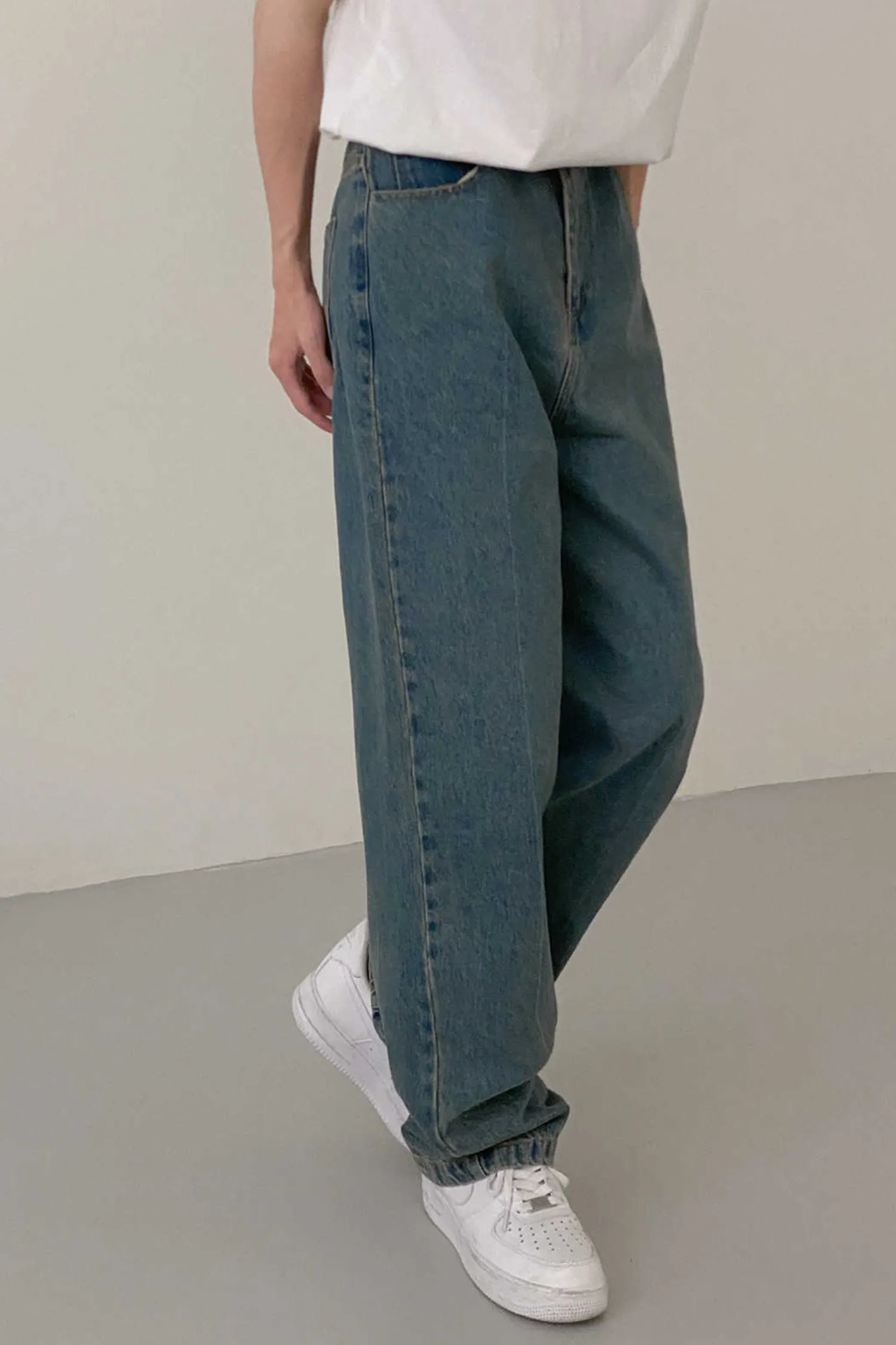 Straight Loose fit washed jeans
