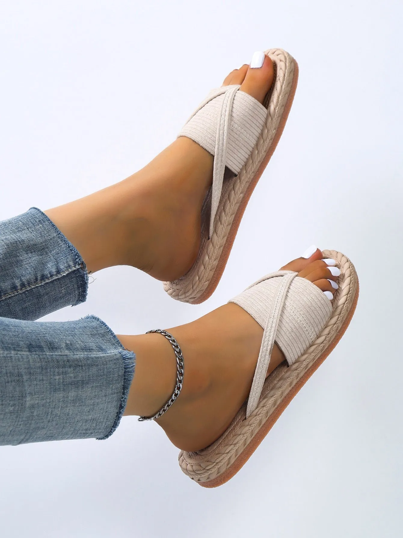 Tailored and comfortable orthopedic summer Sandals