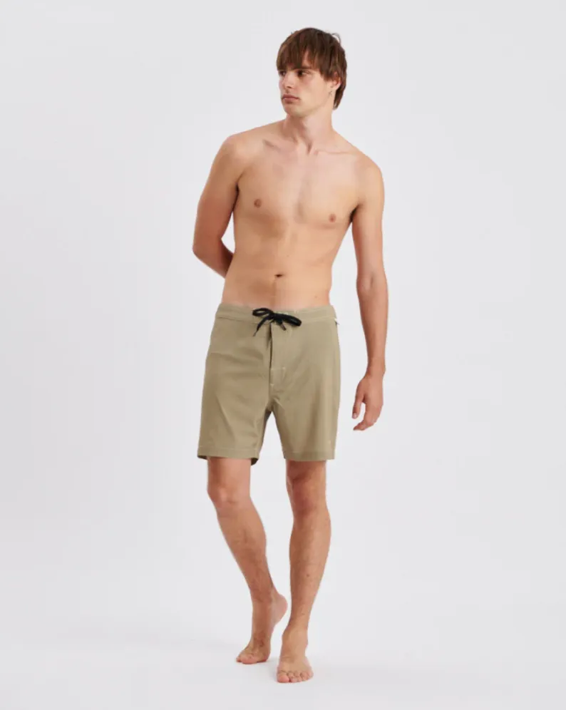 THE CRITICAL SLIDE SOCIETY    CAHOOTS 17"  BOARDSHORT