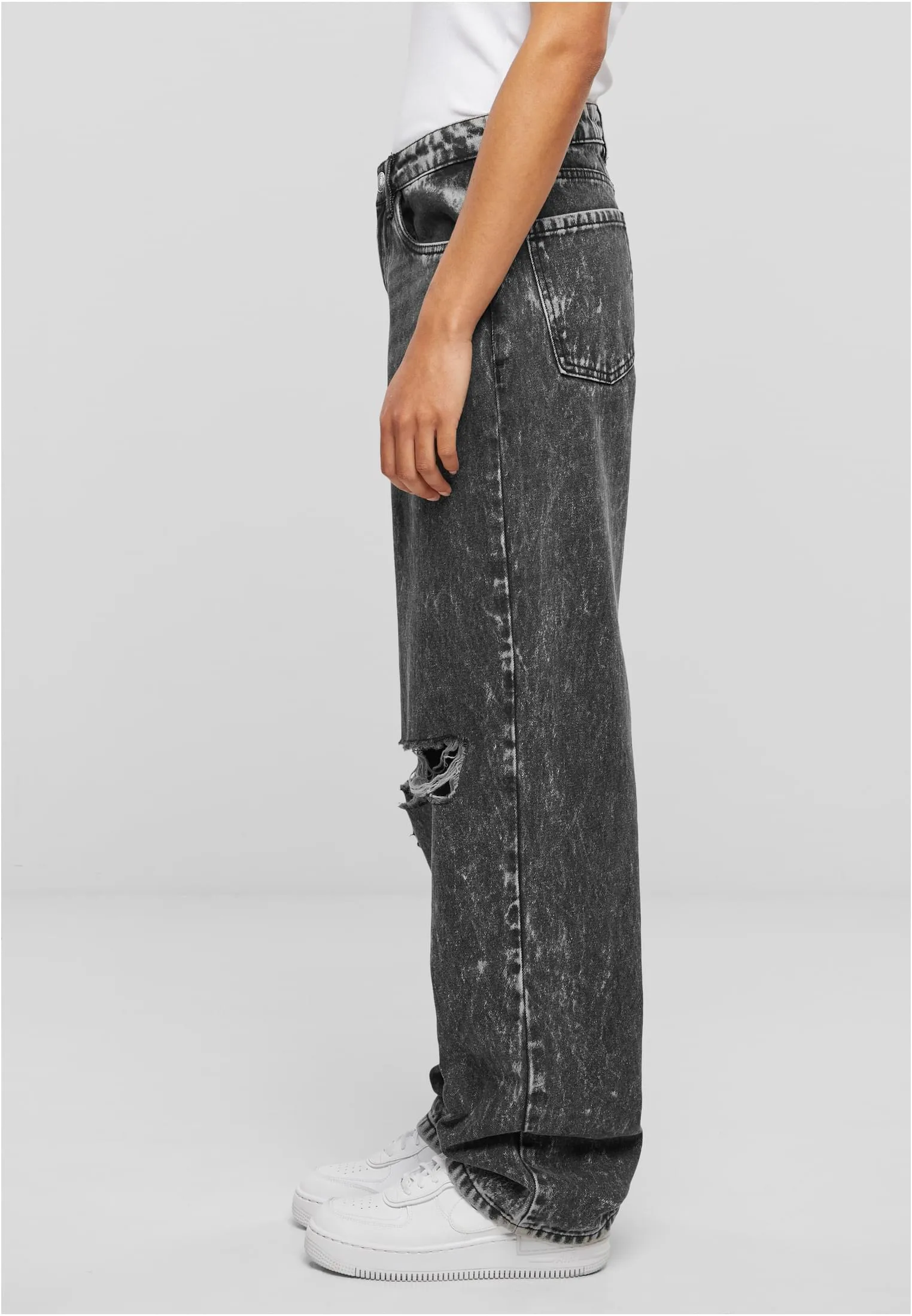 UC Distressed 90's Wide Leg Denim Pants