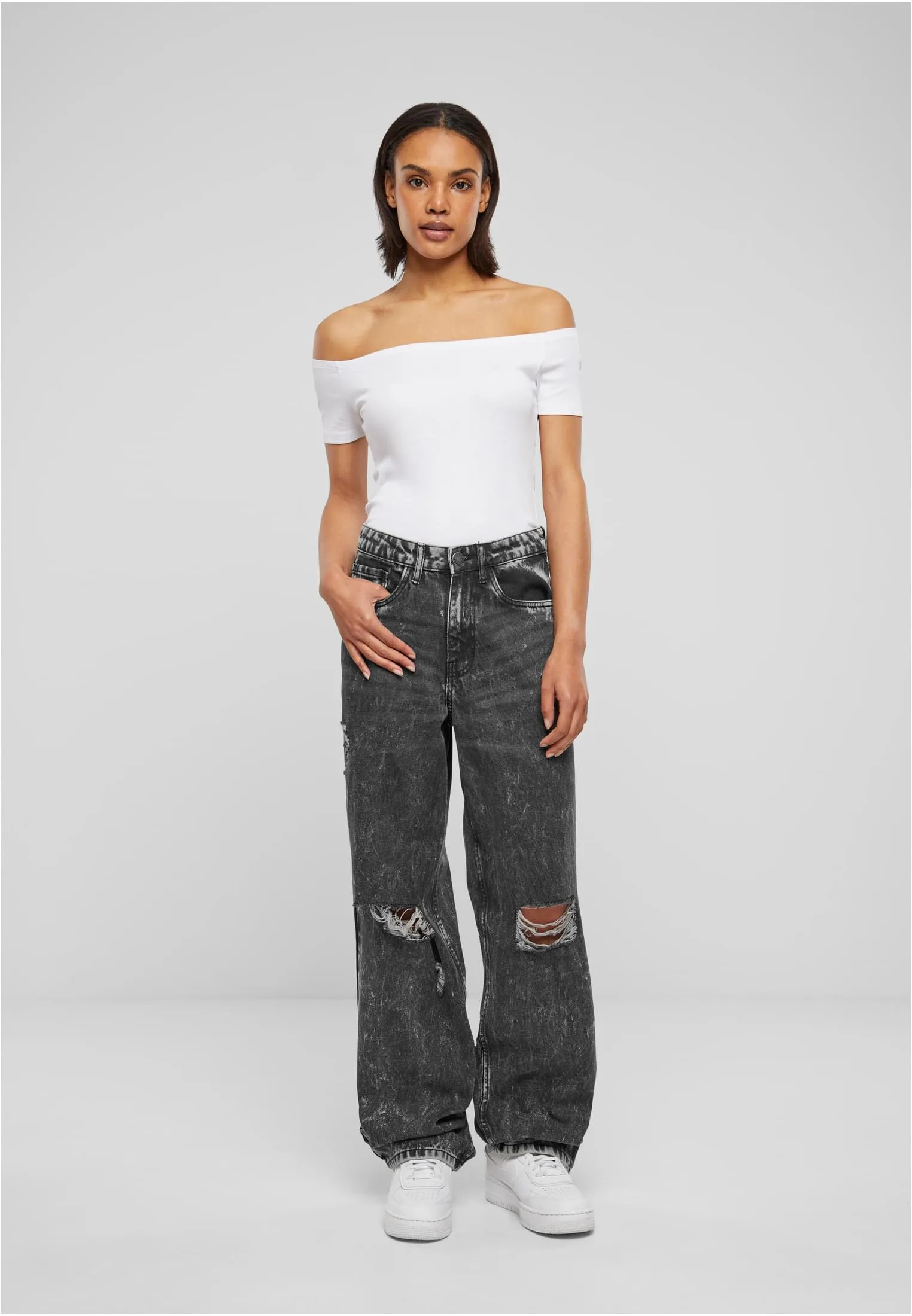 UC Distressed 90's Wide Leg Denim Pants