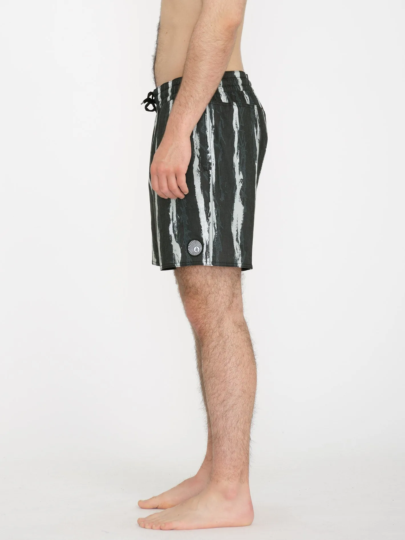 V Ent Hockey Dad Trunk 17" Boardshort - BLACK