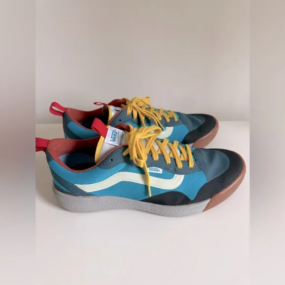 Vans UltraRange EXO Casual Sneakers in Stargazer/Caribbean Size 9.5 Men/11 Women