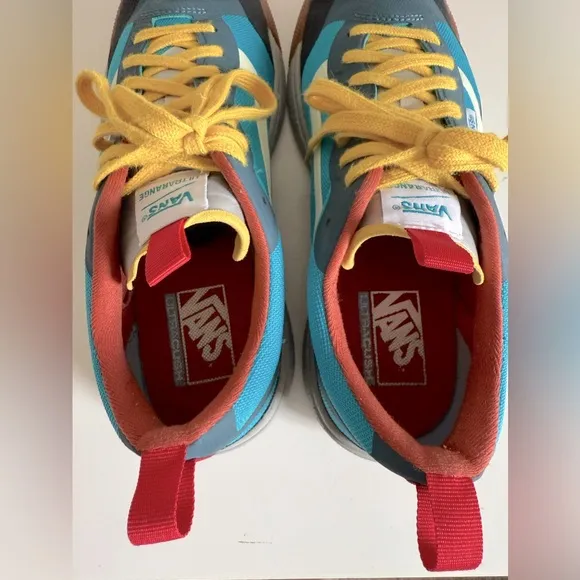 Vans UltraRange EXO Casual Sneakers in Stargazer/Caribbean Size 9.5 Men/11 Women