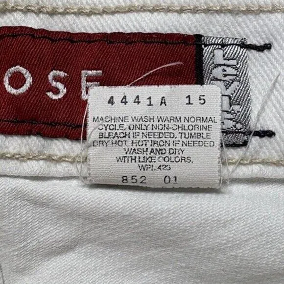 Vintage Levis Jeans Silver Womens 8 White 29x30.5 High Rise 90s Loose Fit USA