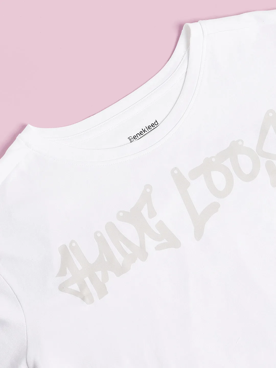 Women Skater Grafetti Print Boxy Crop T shirt
