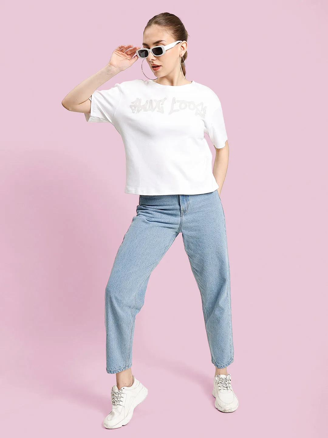 Women Skater Grafetti Print Boxy Crop T shirt