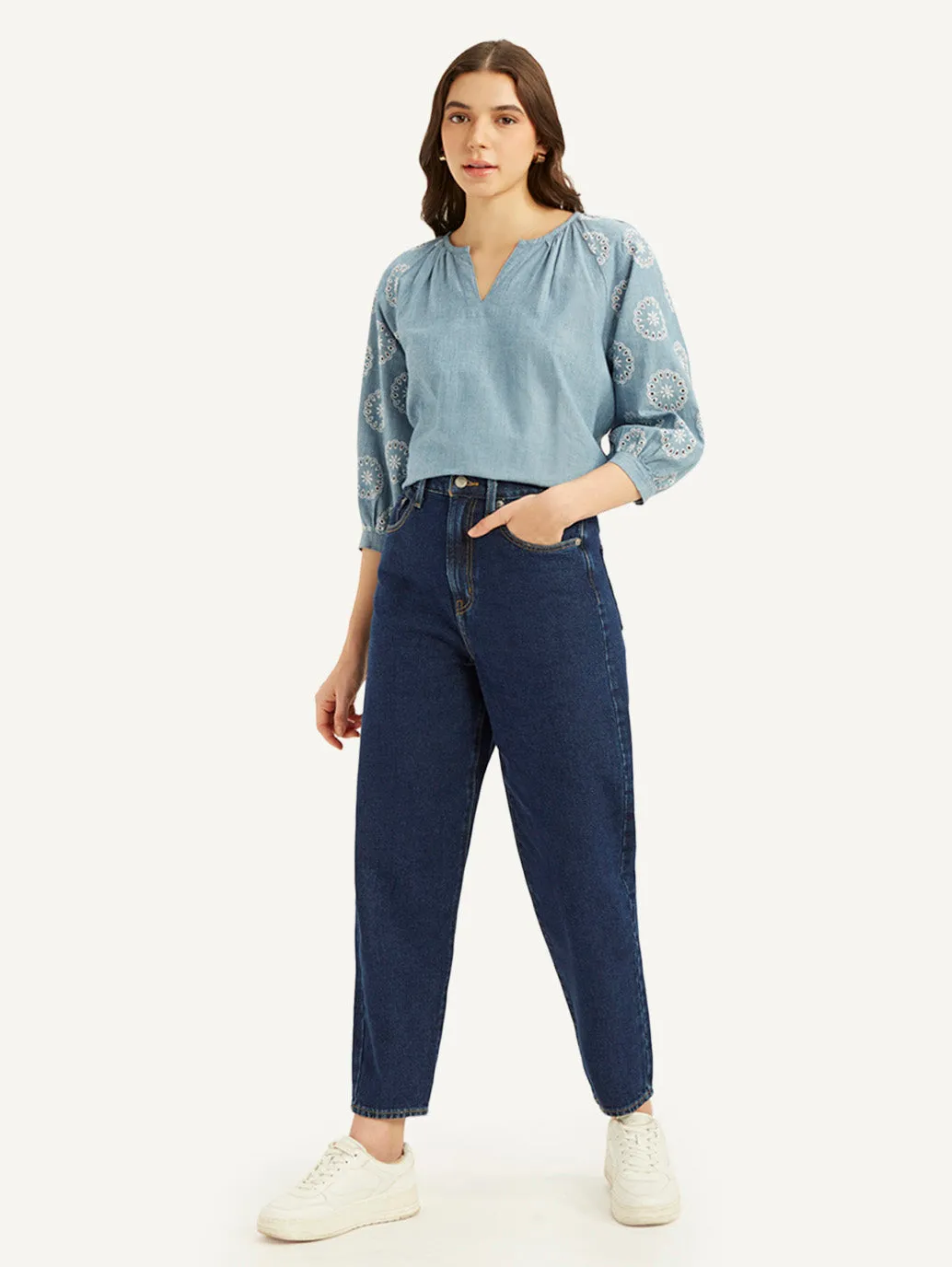 Women's Blue Loose Tapered Fit High Rise Jeans