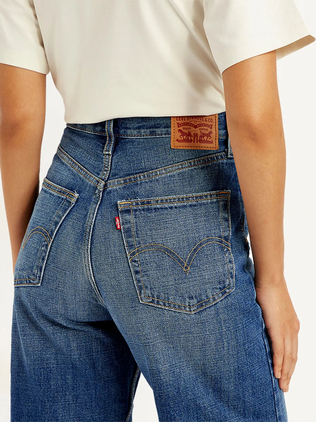 Women's High Rise Loose Fit Blue Jeans