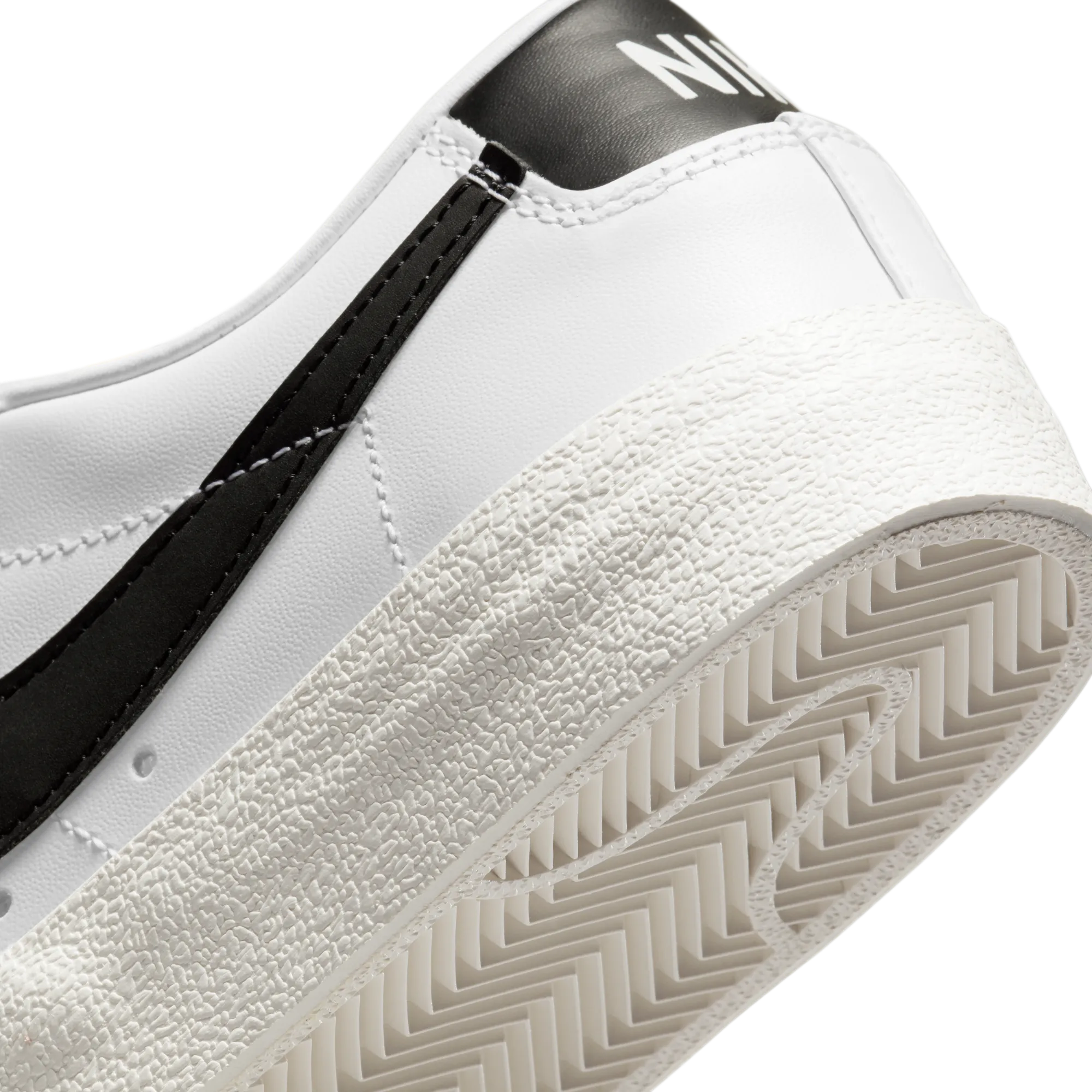 Womens Nike Blazer Low '77 'White/ Black Heel'