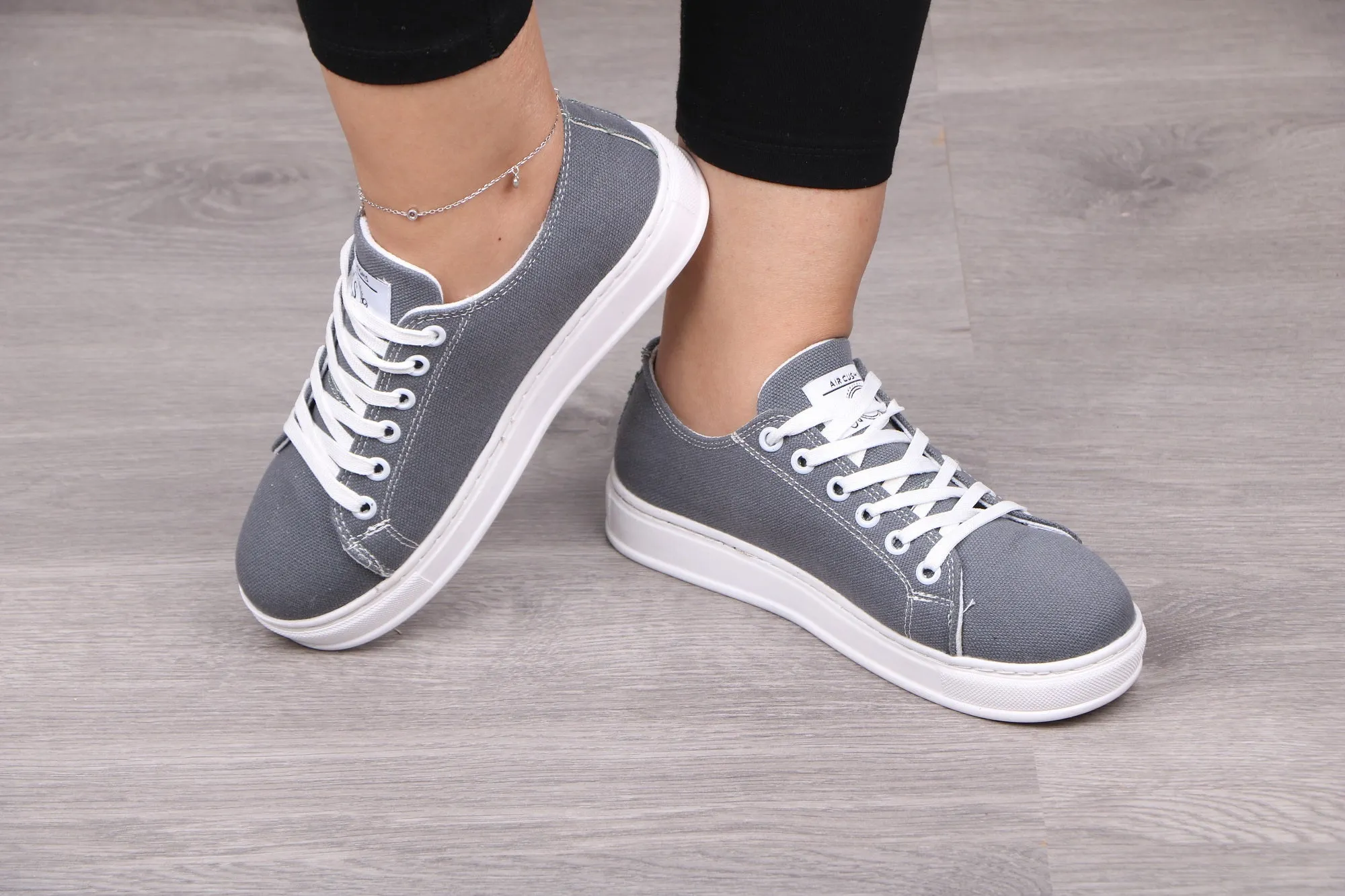 Women's Sneakers - 4052_39