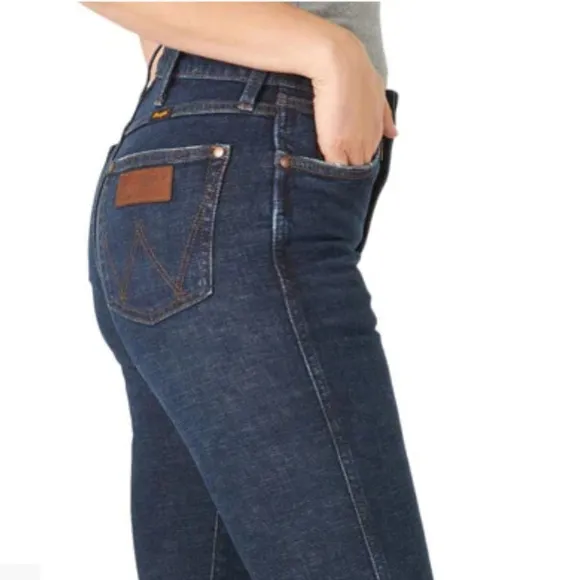 WRANGLER JEANS FOR WOMEN RETRO HIGH RISE GREEN JEAN FAITHLYN SIZE 25 x 34 NWT