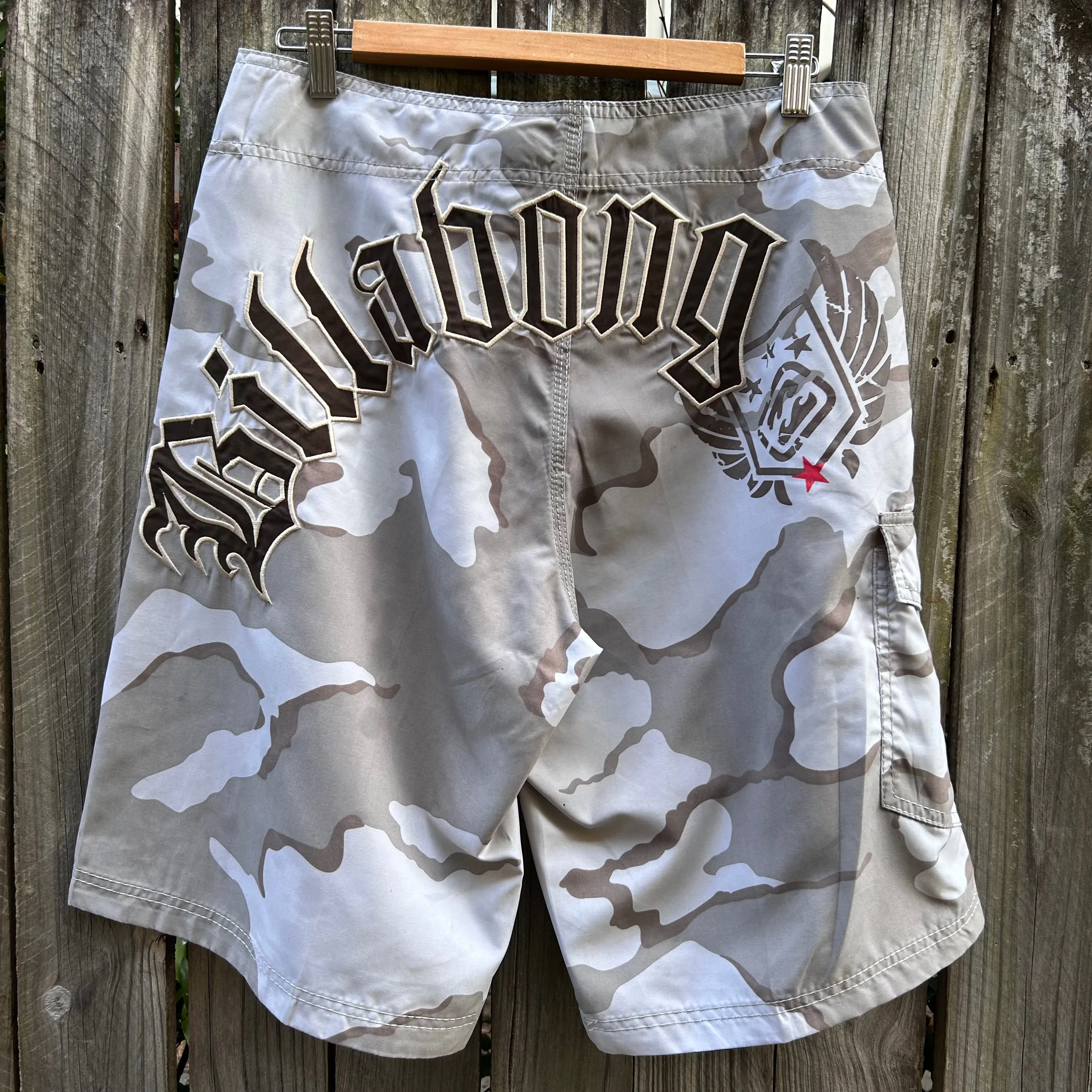 Y2K Billabong boardshorts W32’
